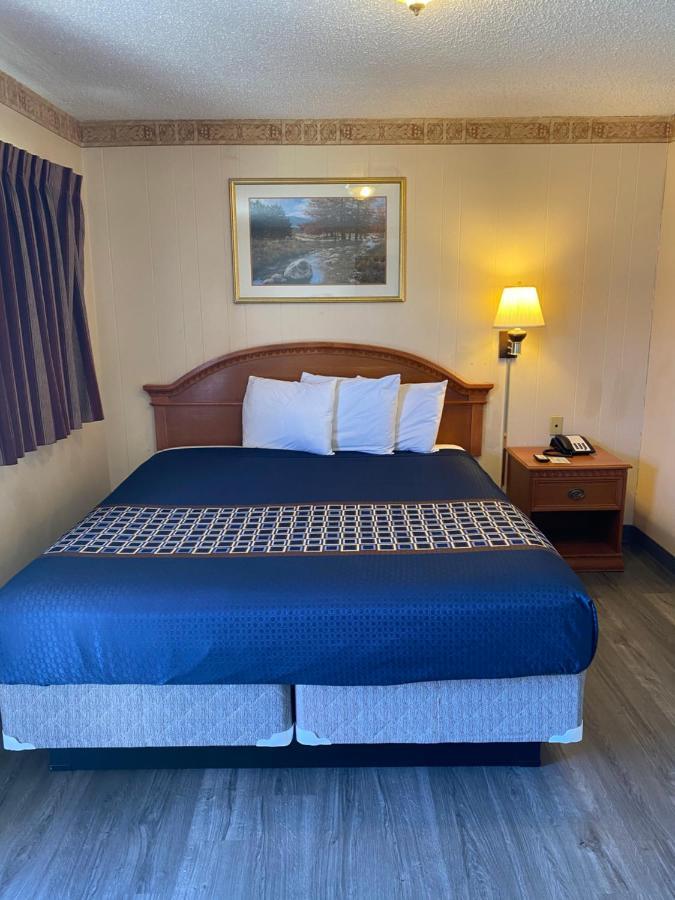 Western Skies Motel Clarendon Bagian luar foto